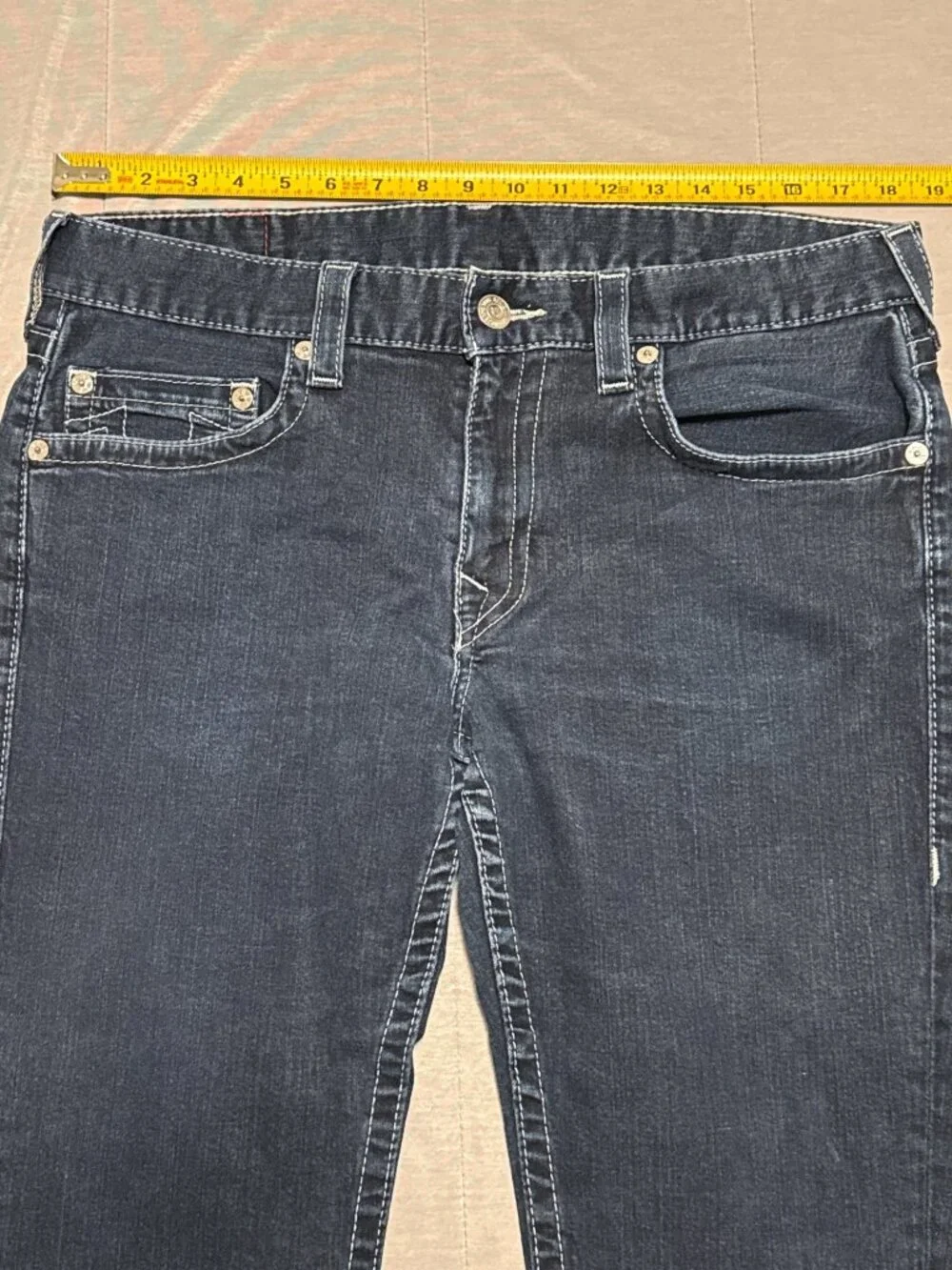 True Religion Slim Straight Mens Jeans Size 36 RN#112790 CA# 57414